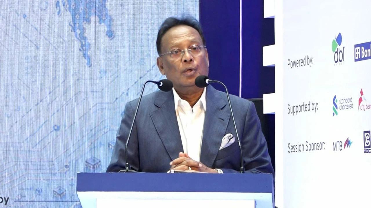 বাংলাদেশকে জ্ঞান ও উদ্ভাবননির্ভর অর্থনীতিতে রূপান্তর করতে চায় সরকার : তথ্যপ্রযুক্তি মন্ত্রী