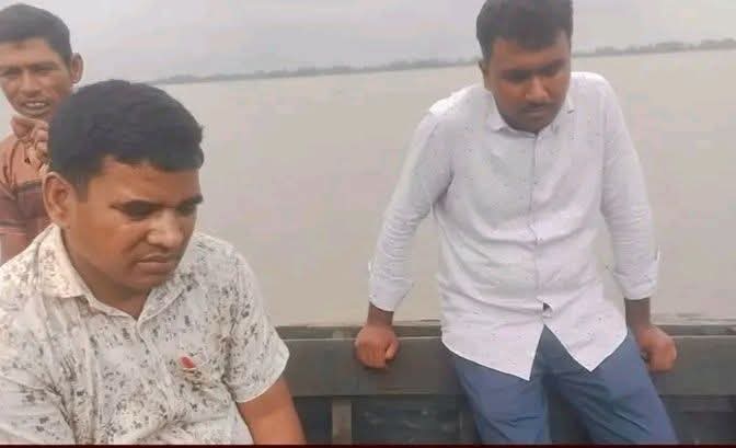 ফুলছড়িতে মাঝনদীতে খেয়া নৌকায় ডাকাতি, ব্র্যাক কর্মীদের কাছ থেকে ৮ লাখ টাকা লুট