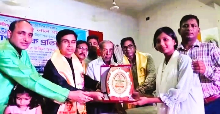 গৌরনদীতে সাংস্কৃতিক প্রতিযোগিতার পুরস্কার বিতরণী