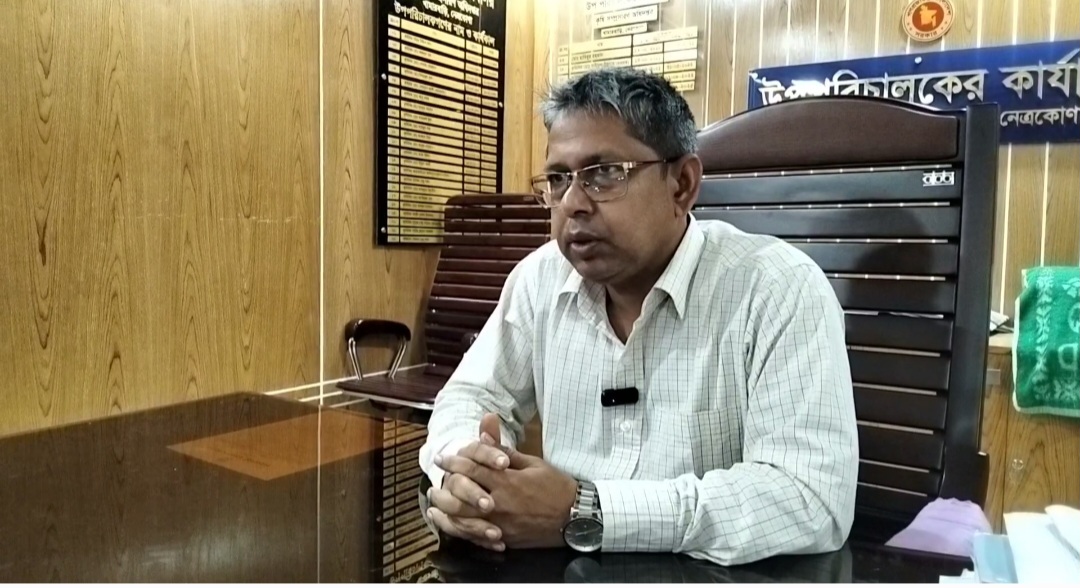 নেত্রকোনায় সরকারি প্রণোদনা বাড়লেও কমেছে আউশ ধানের আবাদ, পোকার আক্রমণে দুশ্চিন্তায় কৃষক