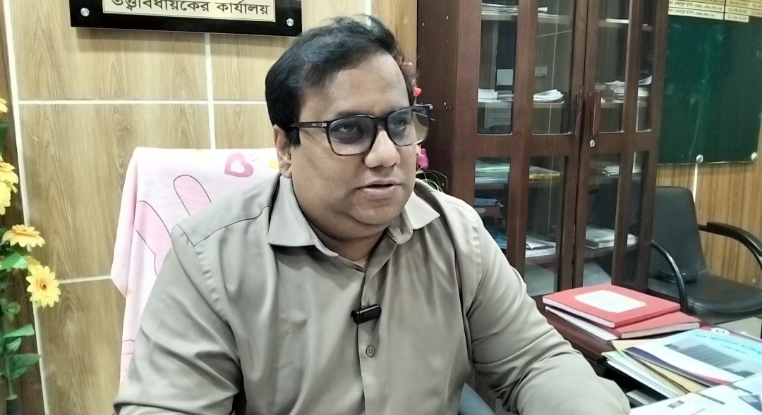 নেত্রকোণায় অবহেলায় রোগীর মৃত্যুর অভিযোগে হাসপাতালে ভাঙচুর