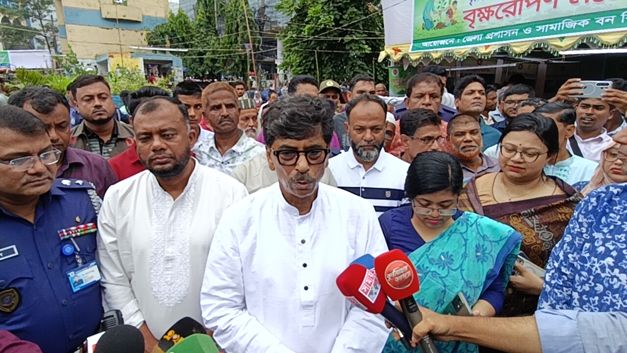 বন্যায় ক্ষতিগ্রস্ত কৃষকদের সহায়তা দেবে সরকার: কৃষিমন্ত্রী