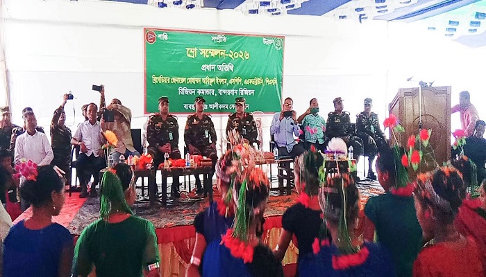 আলীকদম সেনা জোনের উদ্যোগে ম্রো সম্মেলন: আর্থ সামাজিক উন্নয়নে কাজ করছে সেনাবাহিনী
