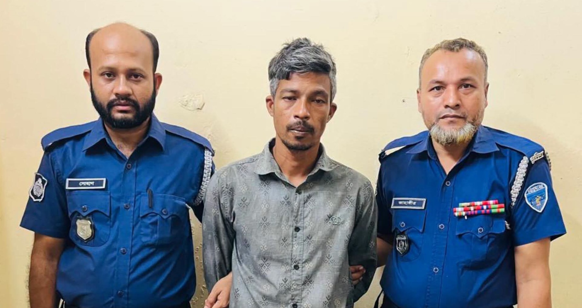 সুপারি পাড়াকে কেন্দ্র করে শিশুকে ছুরিকাঘাতে হত্যা, গ্রেপ্তার ১
