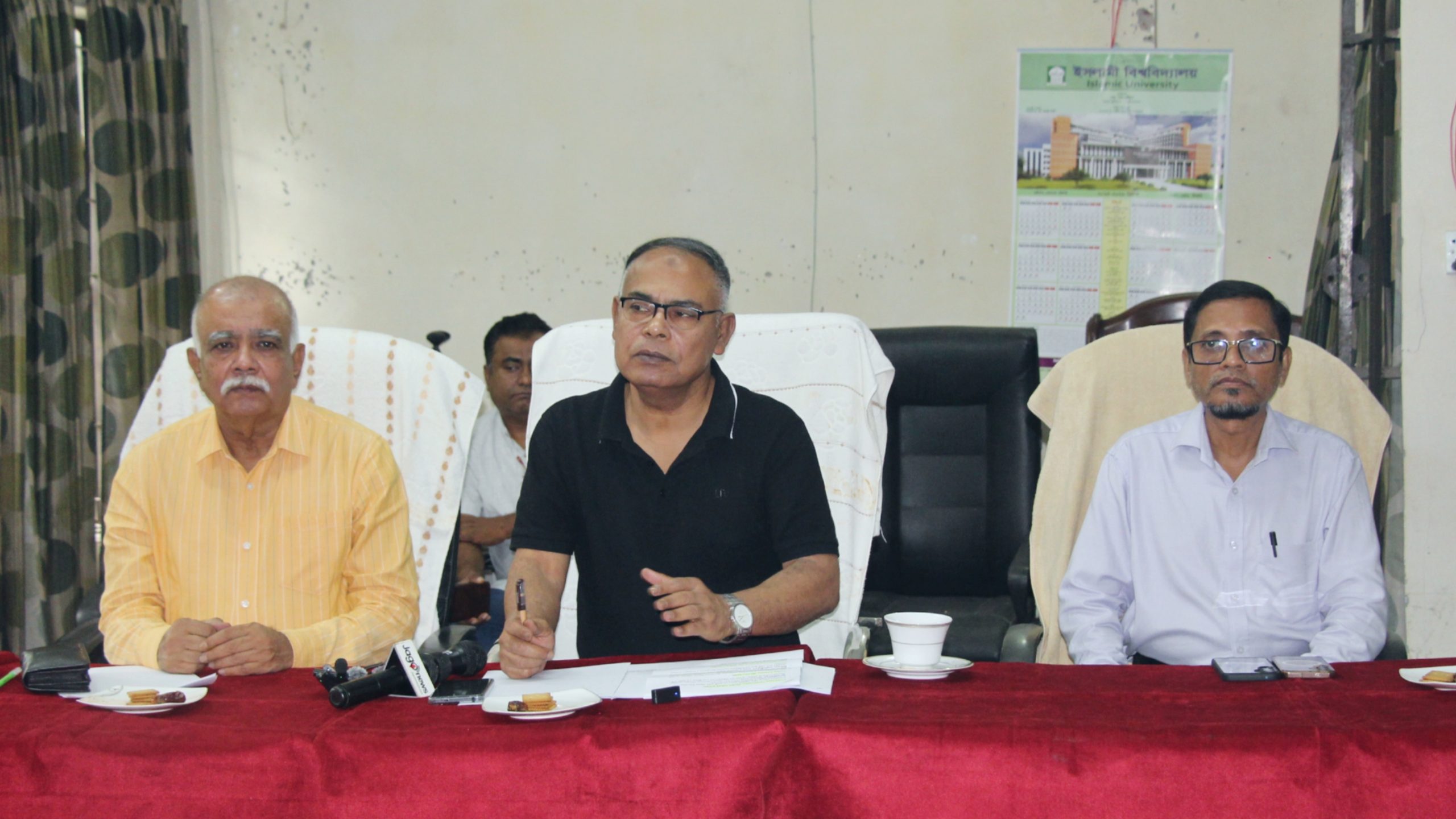 নূন্যতম কিউ-৩ জার্নালে গবেষণা পত্র প্রকাশ না পেলে পাবে না ফান্ড, আসতে পারে ইউজিসির নতুন নীতিমালা