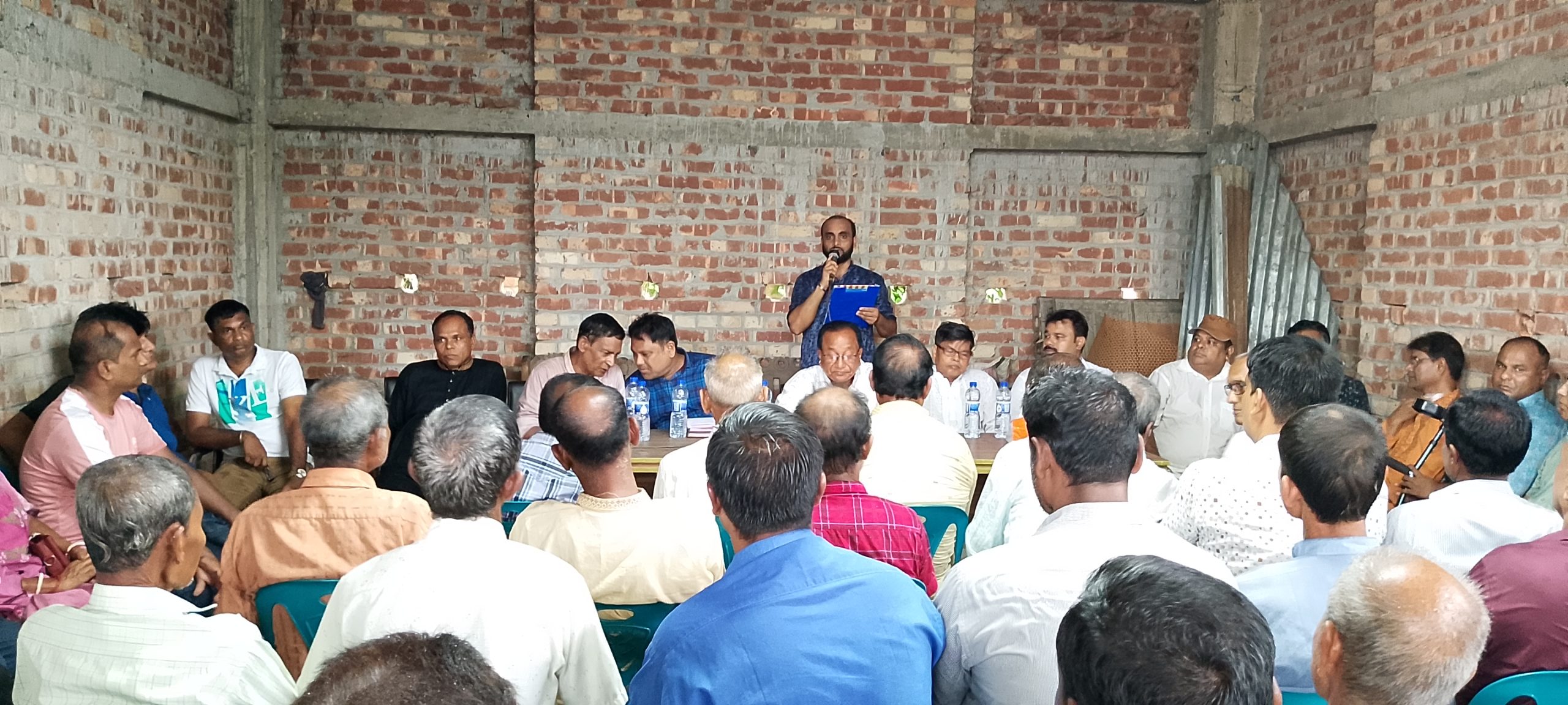ঘোড়াঘাটে পূজা উদ্‌যাপন পরিষদের কাউন্সিল সভাপতি বিষ্ণু চন্দ্র, সাধারণ সম্পাদক স্বরূপ কুমার
