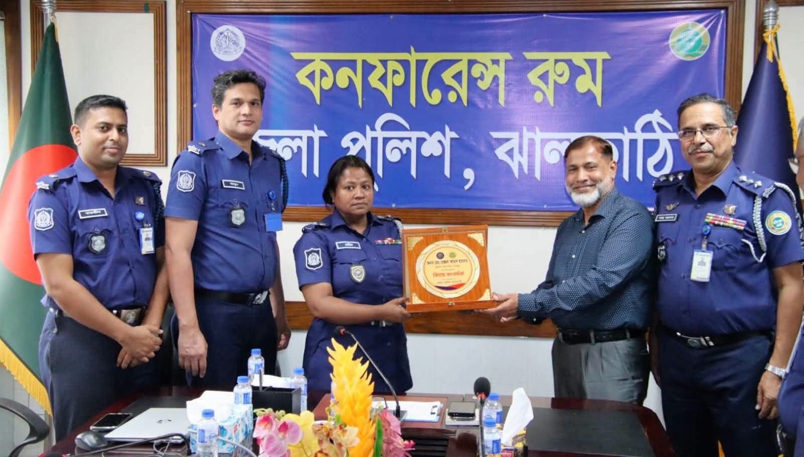 ঝালকাঠি পুলিশের মাসিক কল্যাণ ও অপরাধ পর্যালোচনা সভা অনুষ্ঠিত