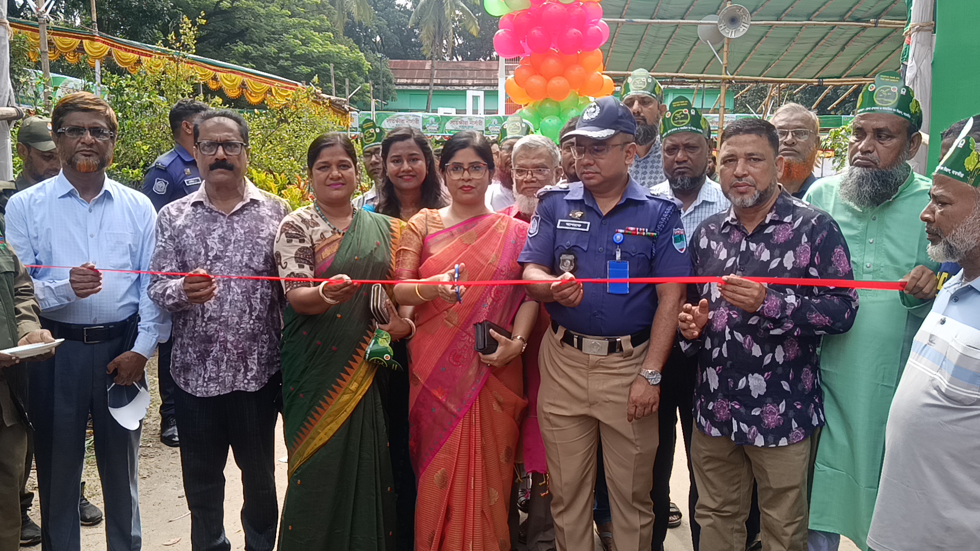 সাতক্ষীরায় বিভিন্ন কর্মসূচির মাধ্যমে বৃক্ষ মেলার উদ্বোধন