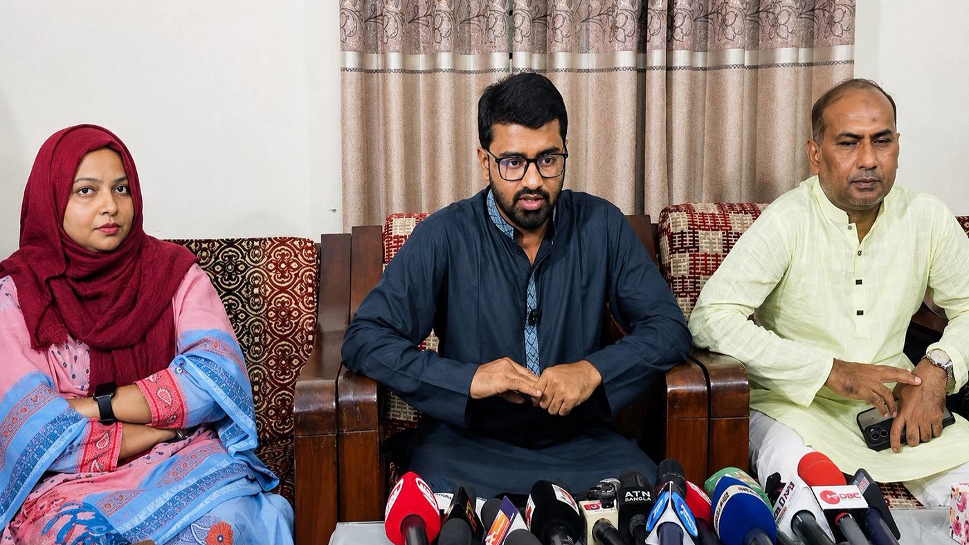 শেখ হাসিনা কি বেঁচে আছেন, নাকি মারা গেছেন: রাশেদ খান
