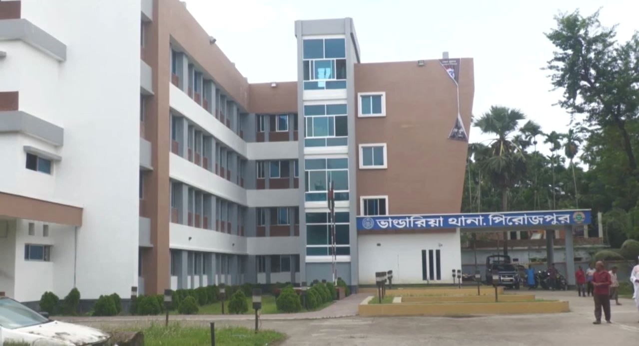 ঘুন পোকার গুঁড়োতেই মিলল খুনের ক্লু, ভান্ডারিয়ায় ১৬ ঘন্টায় হত্যার রহস্য উন্মোচন