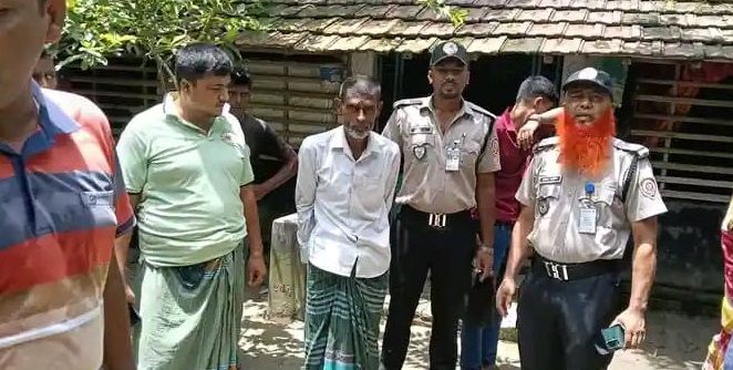 বাঁশদহায় ইয়াবাসহ শফিকুল আটক
