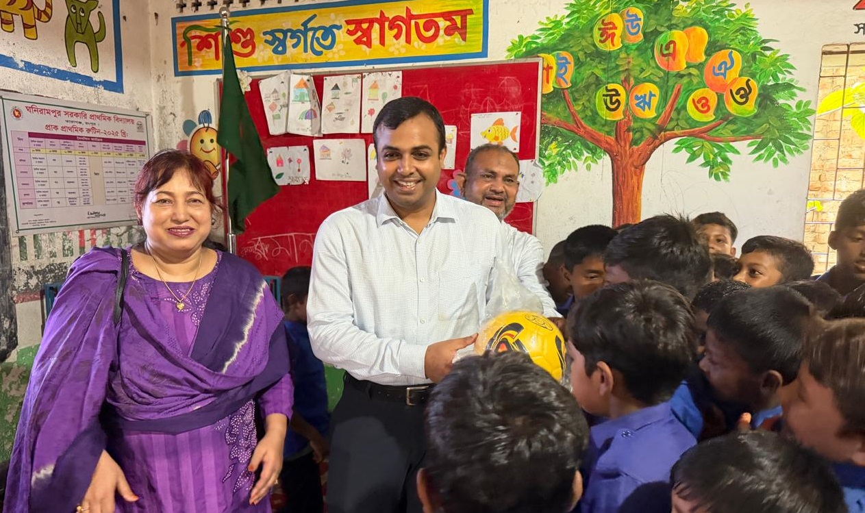 মানসম্মত শিক্ষার খোঁজে তারাগঞ্জের ইউএনও, ক্লাসরুম মনিটরিংয়ে নতুন গতি