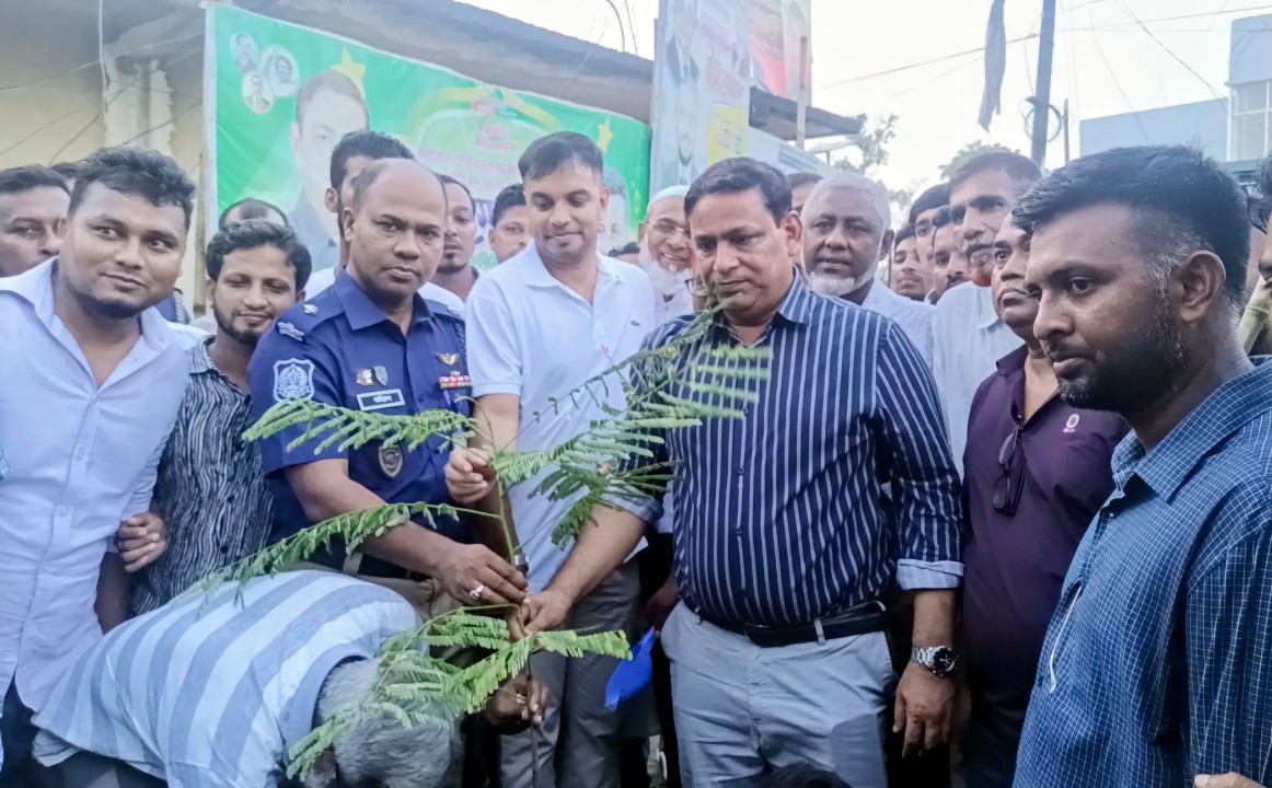 জনসমর্থন না থাকলেও মুখের ভাষা দিয়ে আলোচনায় থাকতে চায় এনসিপি: এমপি খোকন তালুকদার