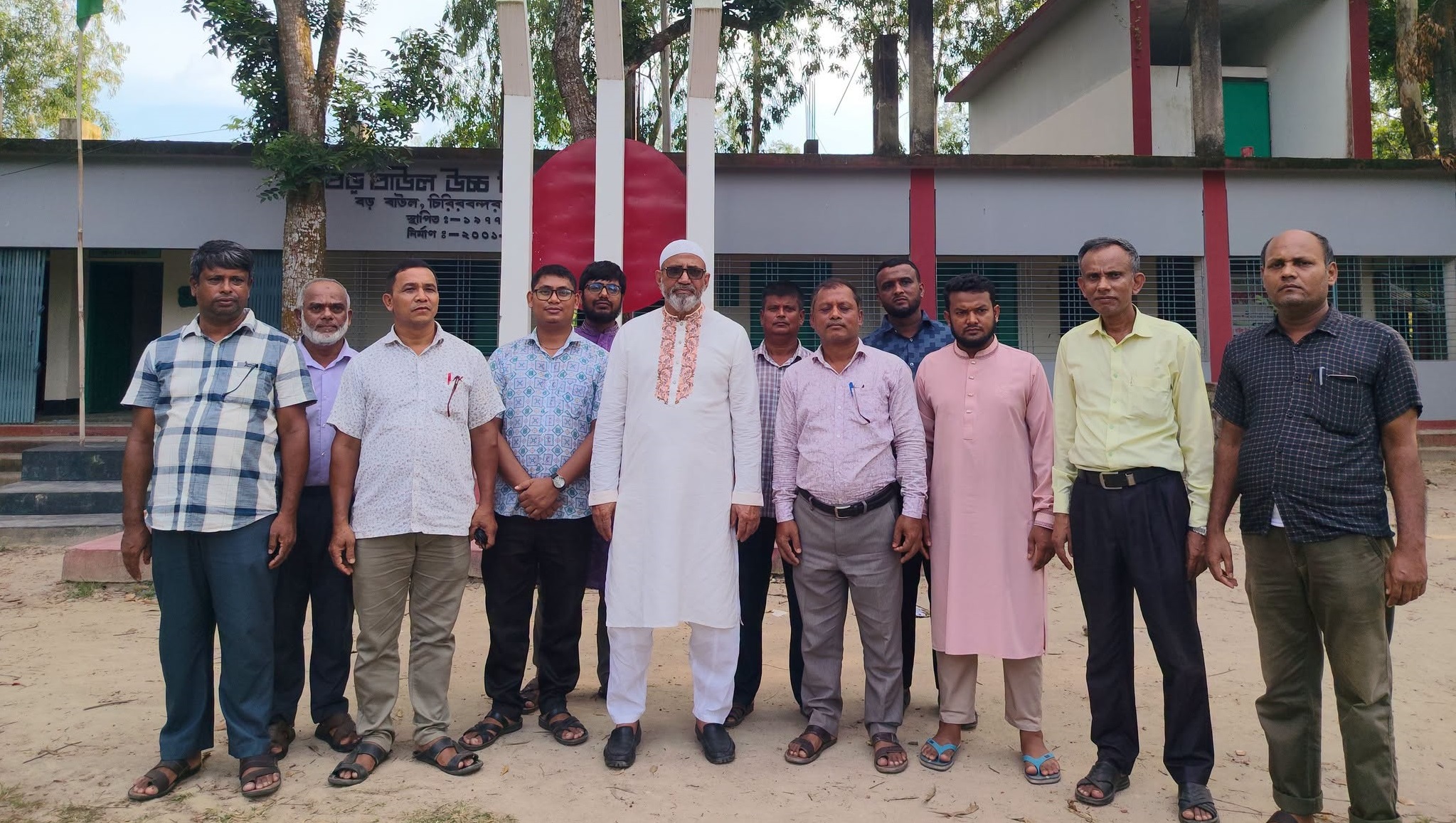 চিরিরবন্দরে হুইপ আখতারুজ্জামানের আকস্মিক পরিদর্শনে ১০ স্কুলে চরম বিশৃঙ্খলা: শিক্ষা ব্যবস্থার মানোন্নয়নে কঠোর হুঁশিয়ারি