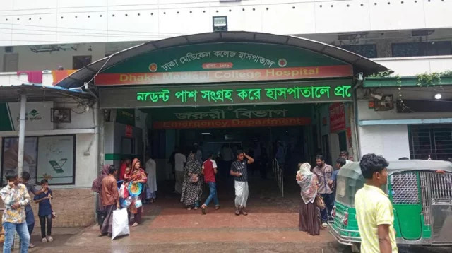 রাজধানীতে অটো রিকশার ধাক্কায় গার্মেন্টস কর্মী নিহত