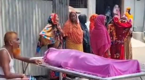 হালতির বিলে ঝড়ের তাণ্ডব: বাবা বাঁচলেও প্রাণ গেল ছেলের