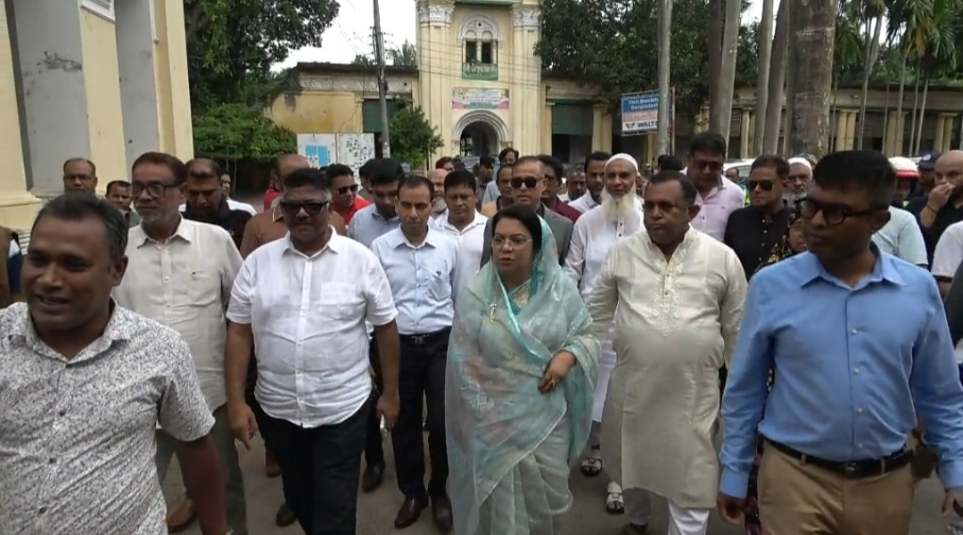 নাটোর টাকে ঐতিহ্য বাহী জেলা হিসেবে যাতে আপনেরা নিজেদের অবস্থানটা তুলে ধরতে পারেন বিশ্বের দরবারে: পর্যটন মন্ত্রী