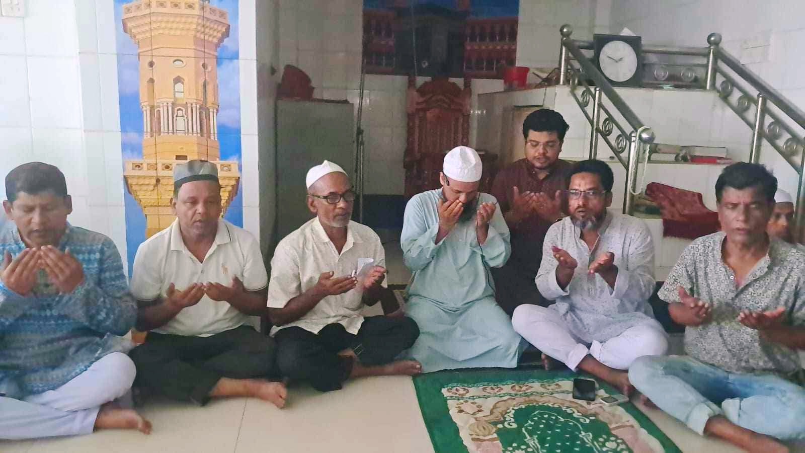 লোহাগড়ায় বেগম খালেদা জিয়ার ৮২তম জন্মদিনে দোয়া মাহফিল অনুষ্ঠিত