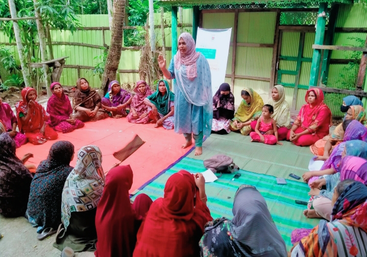 জলবায়ু ঝুঁকি মোকাবিলায় নোয়াখালীর ৪৫০ নারীকে প্রশিক্ষণ