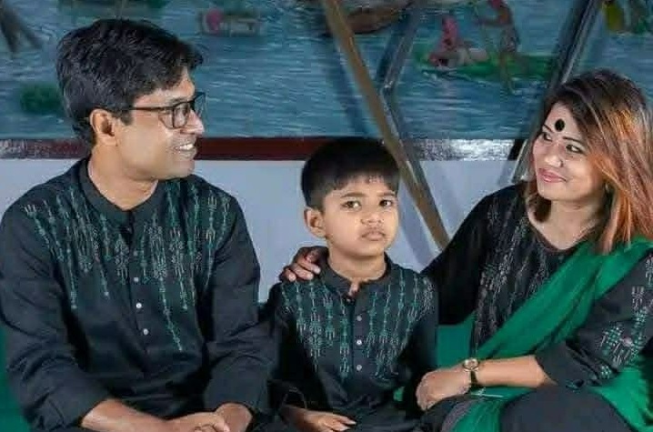 ‘বাচ্চাকে বাক্সবন্দি না করাই কী অপরাধ?’ প্রশ্ন অপ্রতিমের মায়ের