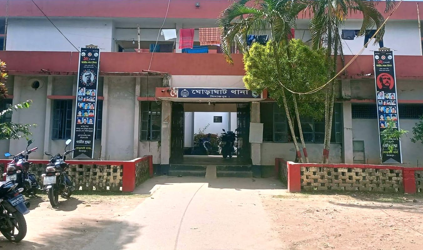ঘোড়াঘাটে ৫ জনকে ভ্রাম্যমাণ আদালতে সাজা: সাবেক ওসিকে তলব