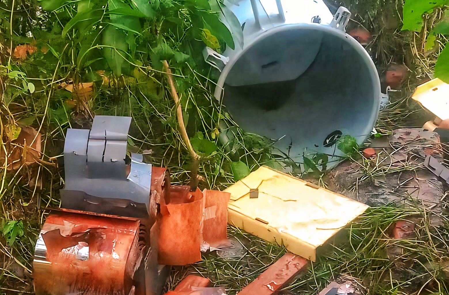 আগৈলঝাড়ায় বিদ্যুতের ট্রান্সফরমার চুরি, কয়েক পরিবার বিদ্যুৎহীন