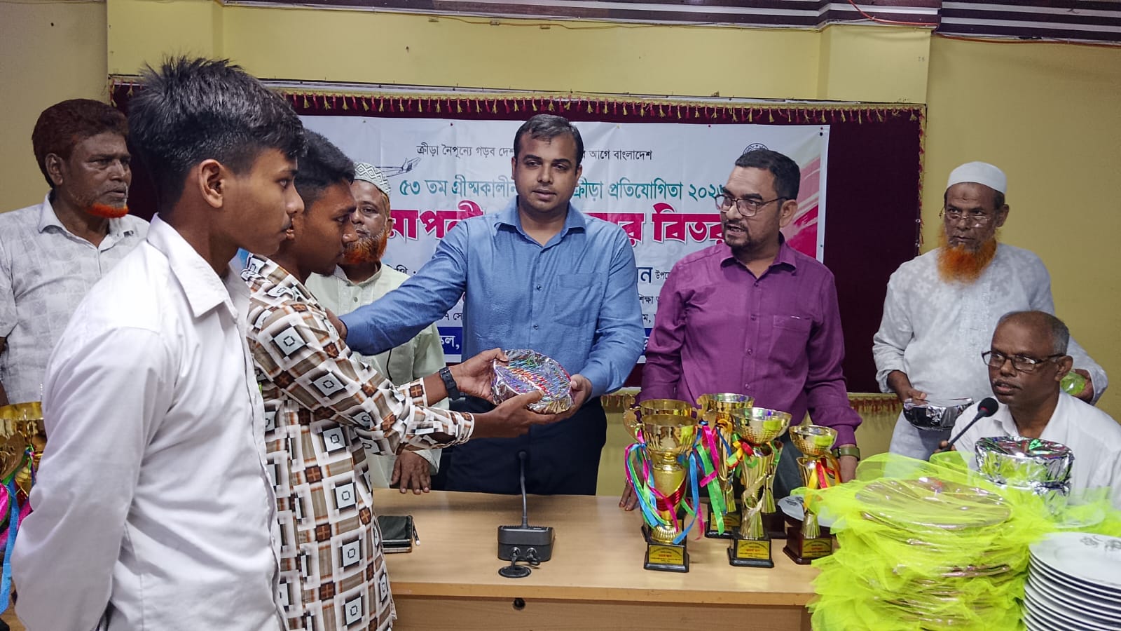 রংপুরের তারাগঞ্জে ৫৩তম গ্রীষ্মকালীন ক্রীড়া প্রতিযোগিতার সমাপনী