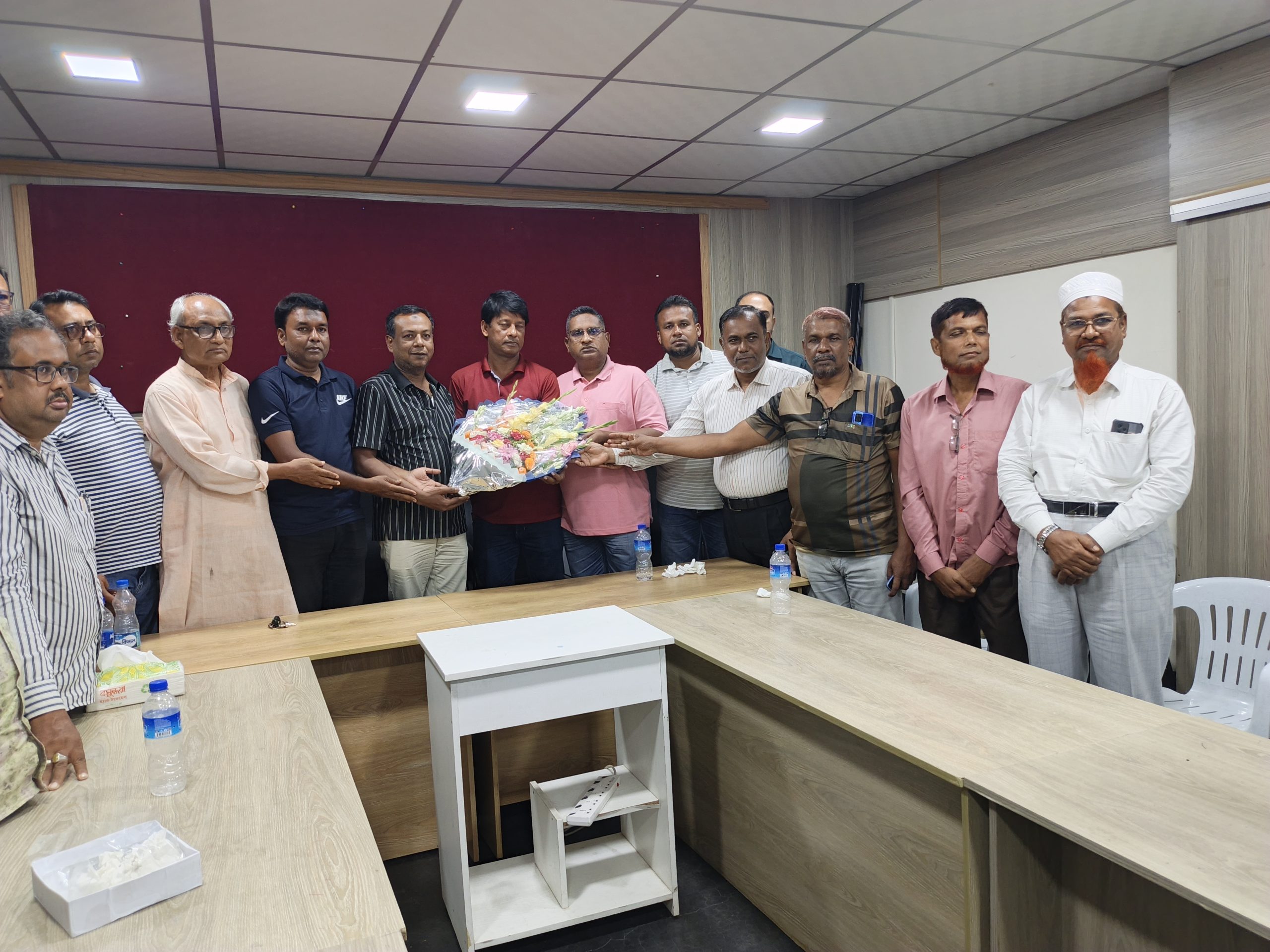 সাতক্ষীরায় প্রেসক্লাবের নেতৃবৃন্দের সাথে জেলা যুবদলের নবগঠিত কমিটির শুভেচ্ছা বিনিময়