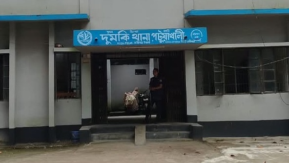 দুমকিতে ১৩ বছরের শিশুকে ধর্ষণচেষ্টার অভিযোগ, যুবক আটক