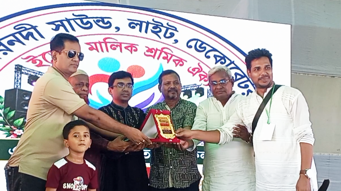 গৌরনদীতে সাউন্ড-লাইট-ডেকোরেটর ও ইভেন্ট ব্যবসায়ীদের ব্যতিক্রমী মিলনমেলা