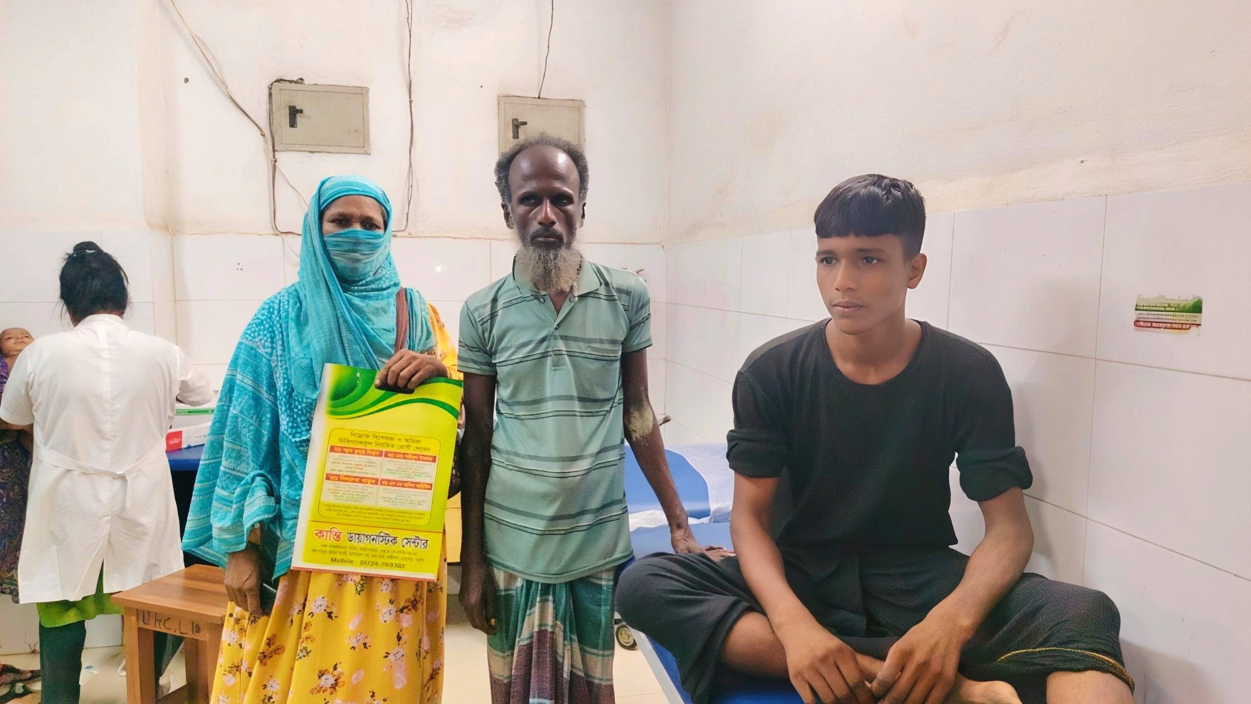 লোহাগড়ায় চুরির অভিযোগে কিশোরকে আটকে রেখে নির্যাতন, হাসপাতালে ভর্তি