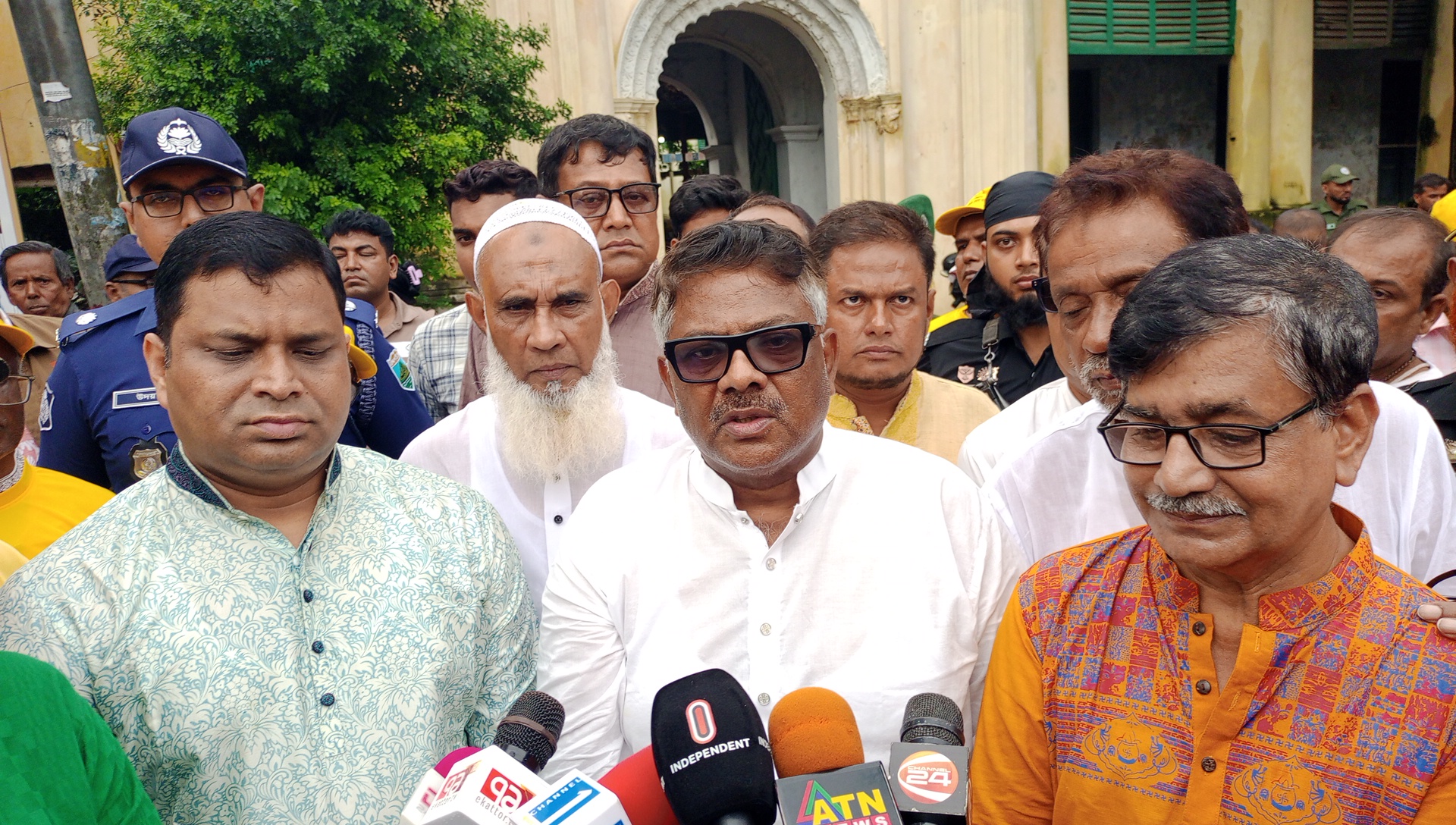 আমরা এক, ধর্ম যার যার, বাংলাদেশটা সবার: হুইপ দুলু