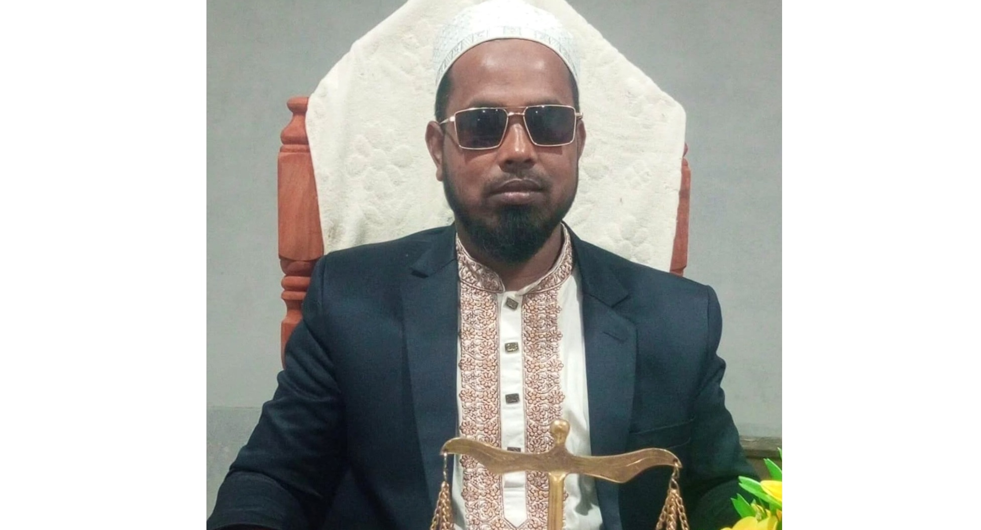 নড়াইলে জামায়াত নেতার অবৈধ কারখানার সংবাদ সংগ্রহে গিয়ে হেনস্তা ও মারধরের শিকার দুই সাংবাদিক