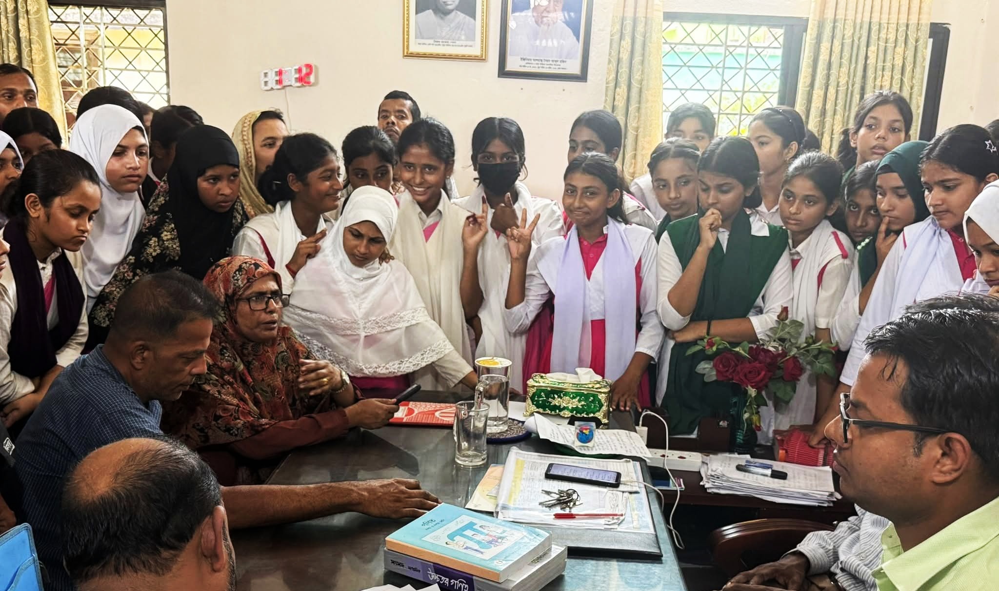 গৌরনদীতে শ্লীলতাহানিকর কথা অসৌজন্যমূলক আচরণে যুবকের ৩ মাসের কারাদণ্ড