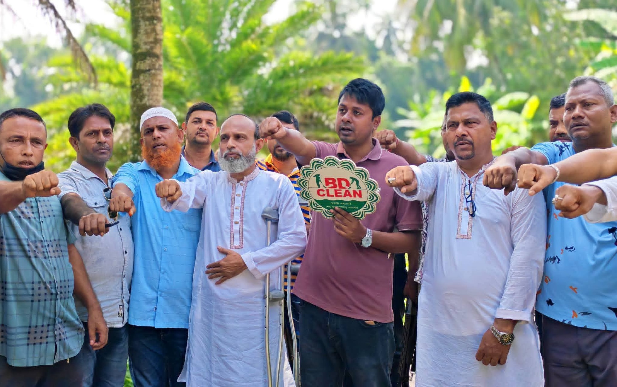 আগৈলঝাড়ায় ডেঙ্গুর প্রকোপ রোধে বিশেষ পরিচ্ছন্নতা কার্যক্রম