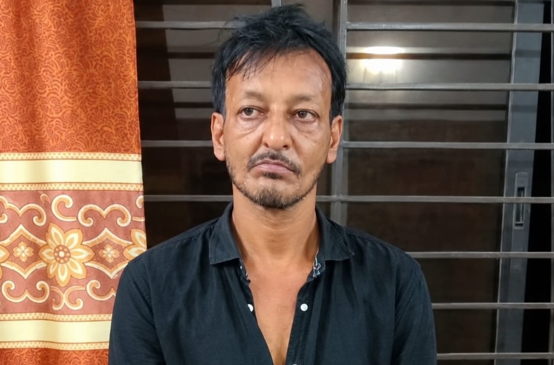 মাদারীপুরে ১৫ পিস ইয়াবাসহ ওয়ারেন্টভুক্ত আসামি গ্রেপ্তার