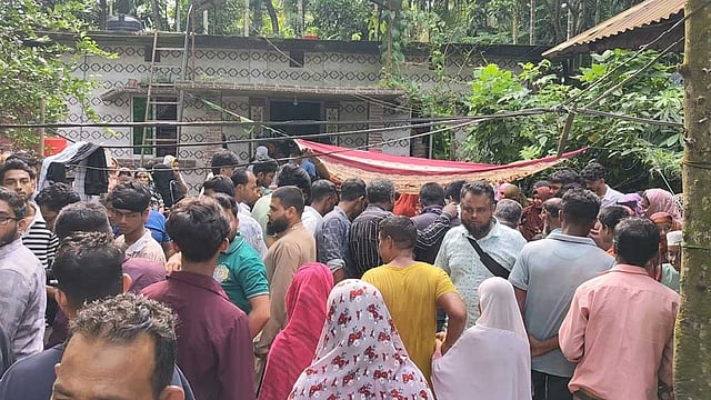 লক্ষ্মীপুরে পুকুরে ডুবে দাদা-নাতি-নাতনির মর্মান্তিক মৃত্যু