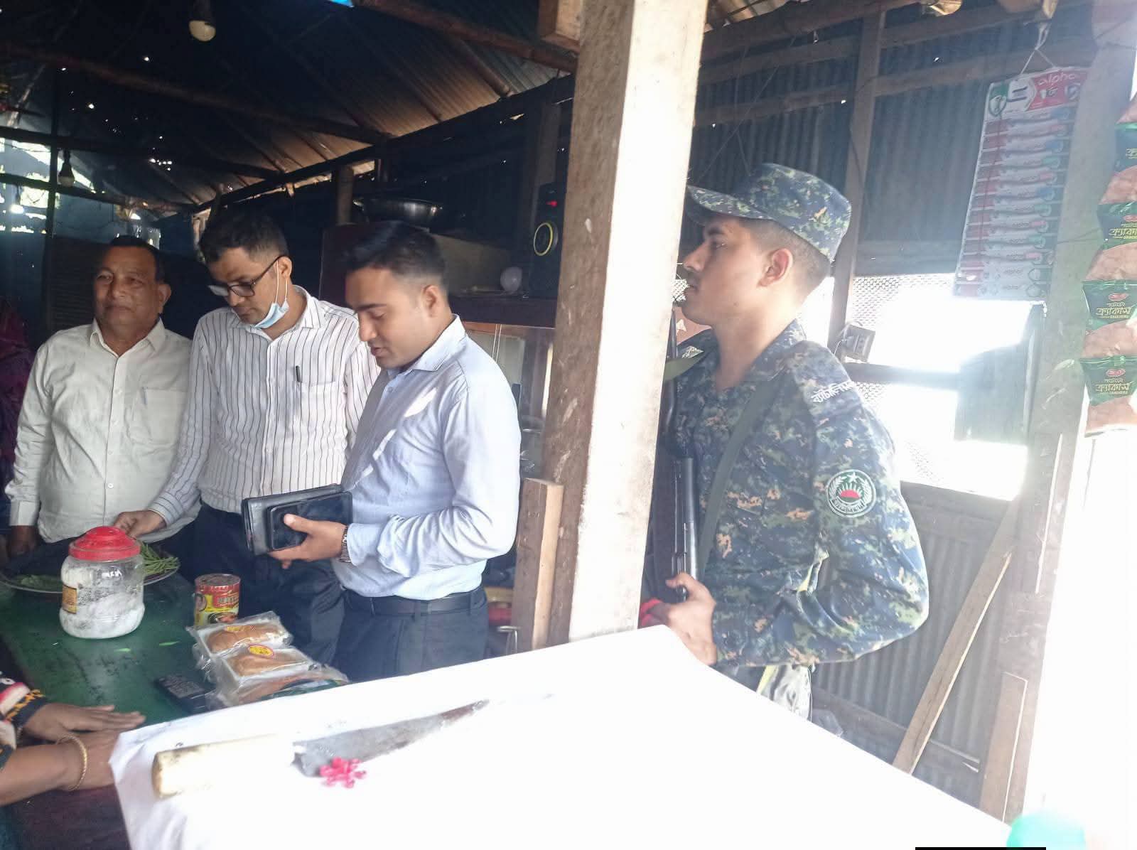 ডোমারে হোটেলে সমন্বিত অভিযান, নিষিদ্ধ কেমিক্যাল ধ্বংস