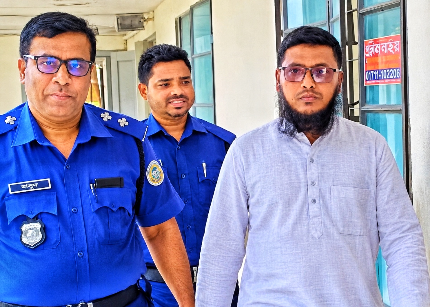 আগৈলঝাড়ায় সন্ত্রাসবিরোধী মামলায় ছাত্রলীগ সভাপতি মিন্টু সেরনিয়াবাত গ্রেফতার
