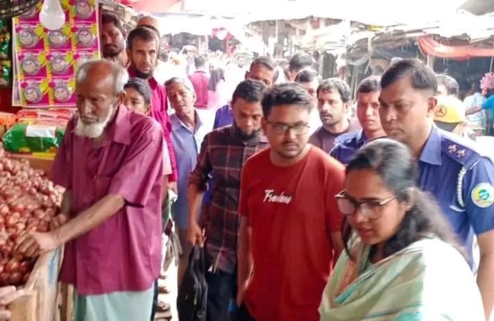 কাউখালীতে ভ্রাম্যমাণ আদালতের অভিযান : তিন প্রতিষ্ঠানকে জরিমানা