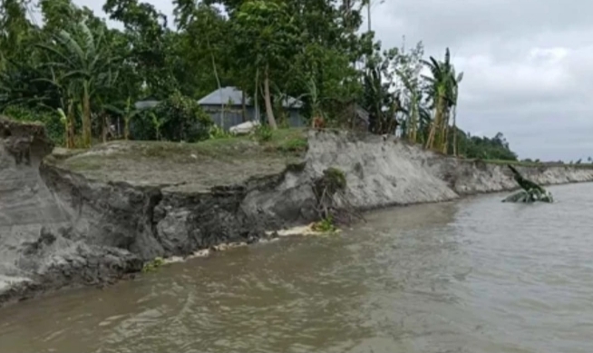 ভাইয়ের বাড়িও যদি ধরলার পেটোত যায়, যামো কোনঠে’