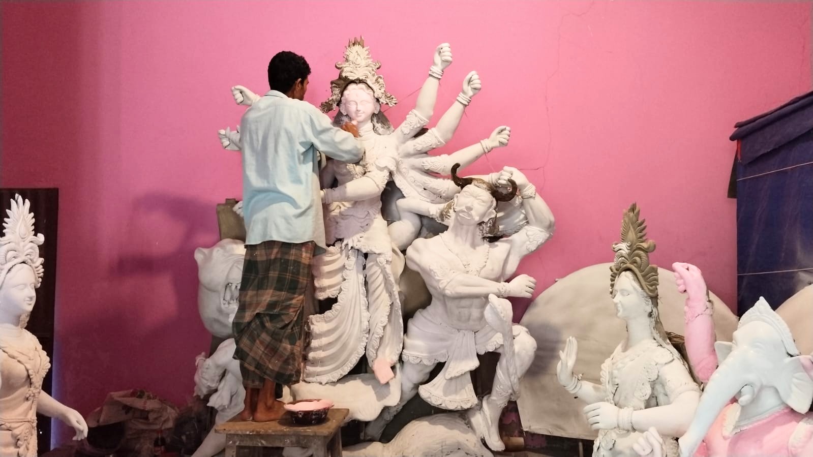 মুরাদনগরে প্রস্তুত ১৫৯ পূজামণ্ডপ, দুর্গোৎসব ঘিরে আনন্দ-উচ্ছ্বাস