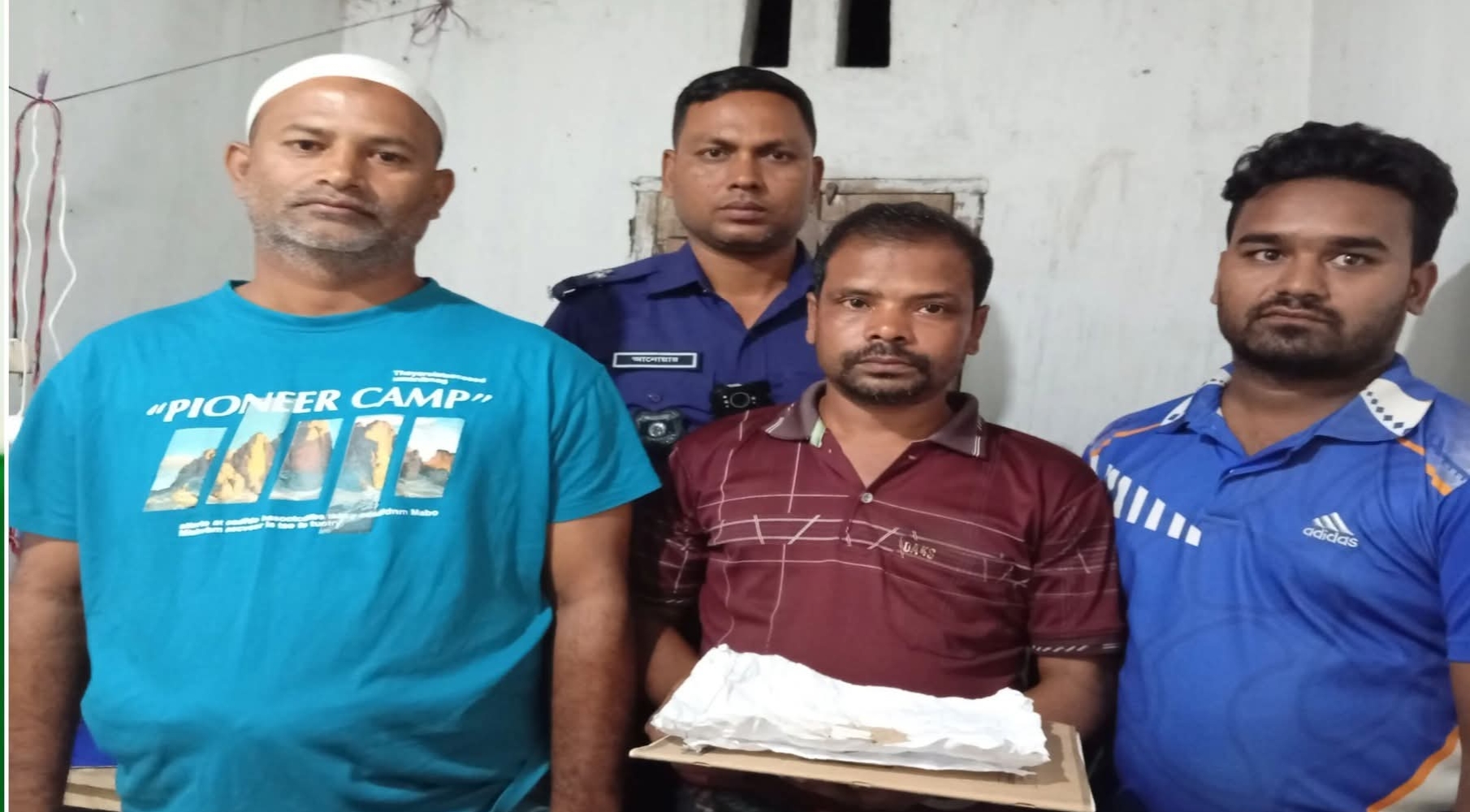 রংপুরের তারাগঞ্জে ছাত্রাবাসে যুবদলের অভিযান: হেরোইনসহ মাদক ব্যবসায়ী আটক, পুলিশে সোপর্দ