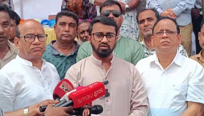 শেখ হাসিনার মরদেহ দাফনের সাহসও আ.লীগের কারও নেই: রাশেদ খাঁন