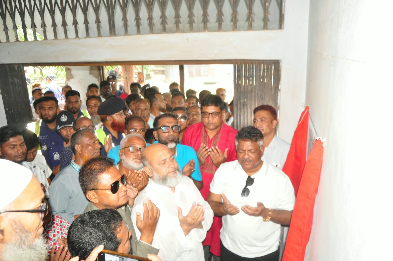 তারেক রহমানের সরকার বিএনপি সরকার যে প্রতিশ্রুতি দেয় সে প্রতিশ্রুতি পালন করে: হুইপ দুলু