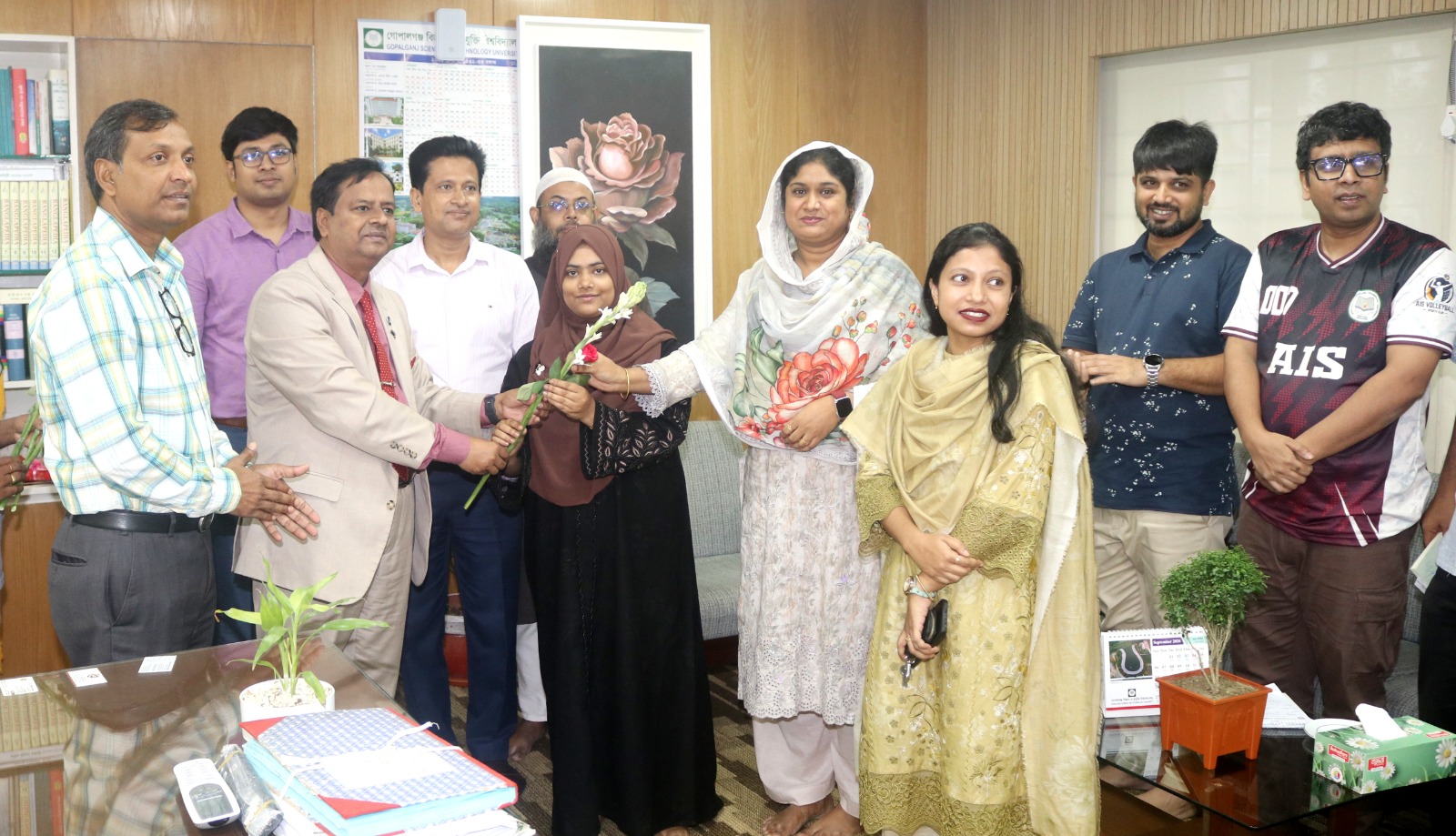 ১৮তম বিজেএসে গোবিপ্রবির সুপারিশপ্রাপ্ত ৫ শিক্ষার্থীকে উপাচার্যের সংবর্ধনা