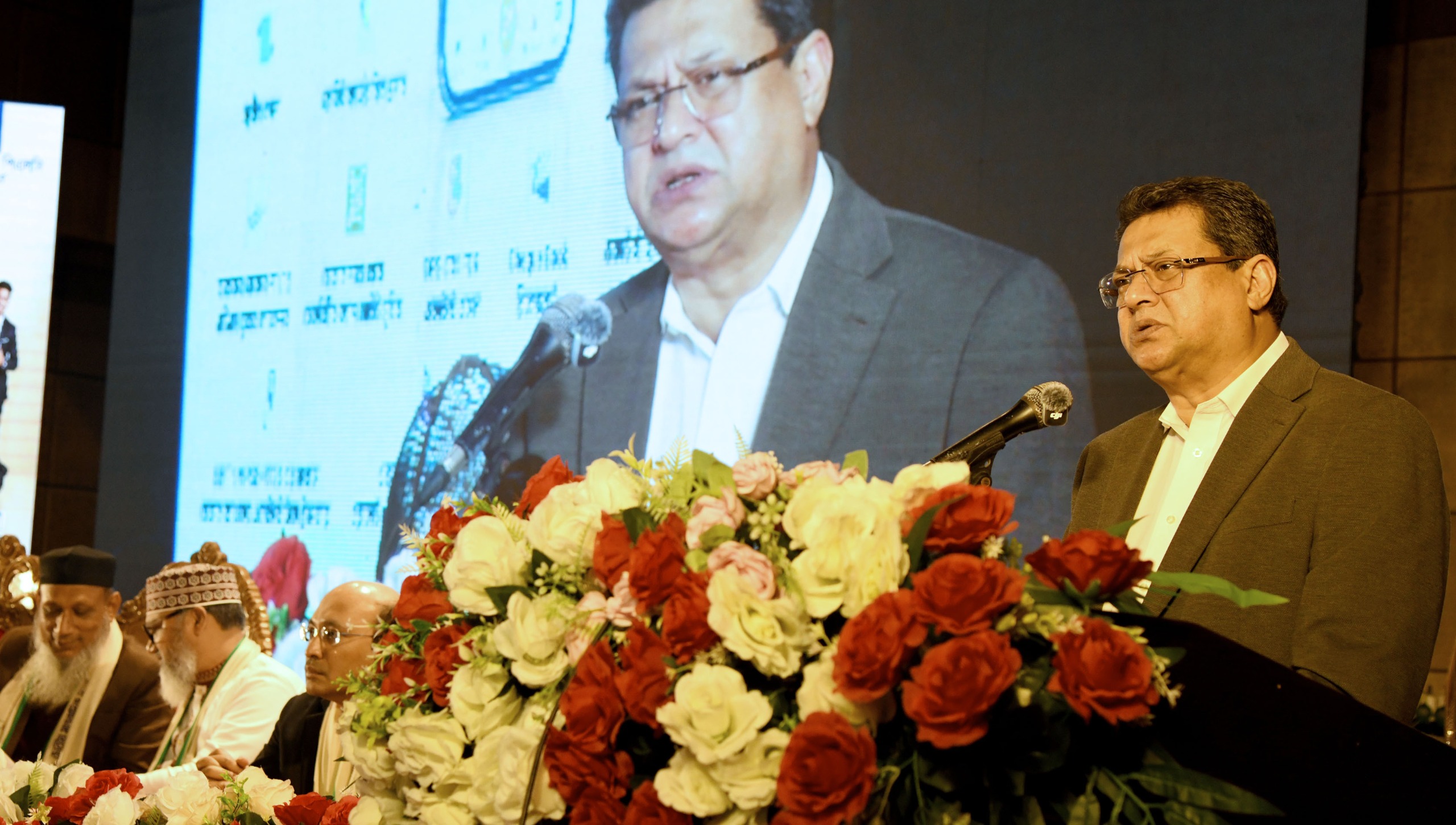 বদলি-পদায়নে অনিয়ম ও তদবির বন্ধে লটারি নিয়ে বিতর্ক দুঃখজনক: গণপূর্তমন্ত্রী