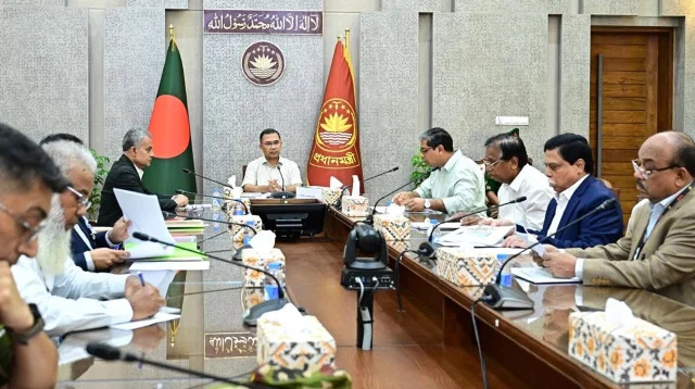 ঢাকায় বৃত্তাকার সড়ক নির্মাণকাজে গতি বাড়ানোর নির্দেশ প্রধানমন্ত্রীর